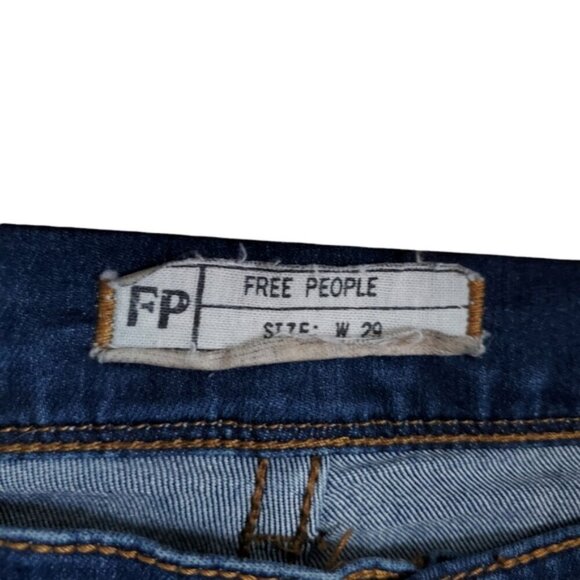 Free People Blue Cropped Jeans Size 29 - Picture 2 of 6